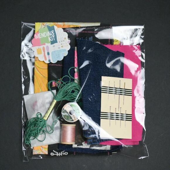 Make & Mend Beginner Clothing Mending Kit Eco-friendly Sustainability Sticker L - Picture 3 of 10